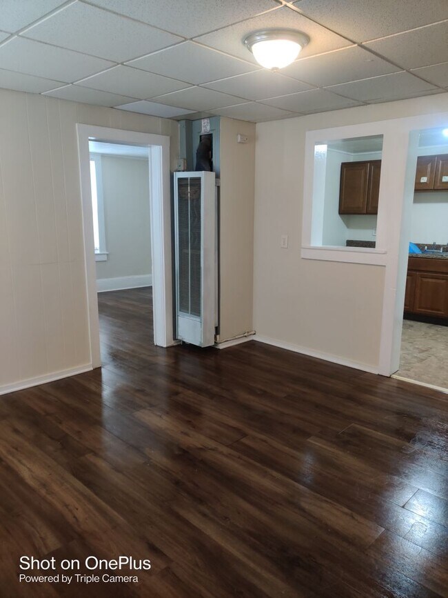 Building Photo - Gilbert Ave