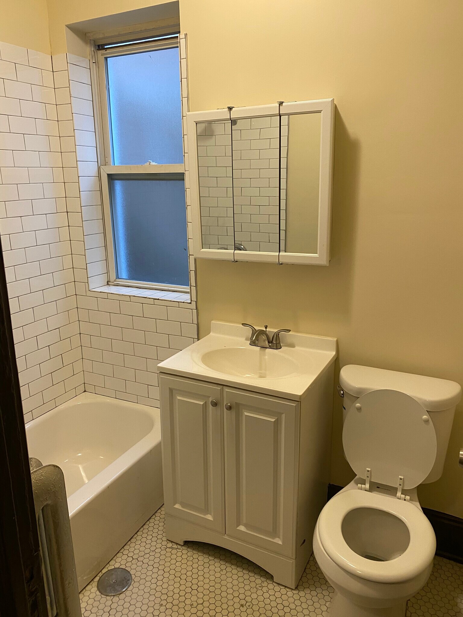 Building Photo - 7437 S King Dr