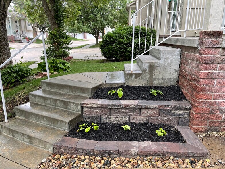 Outside Entrance - 5144 N 144th Ct
