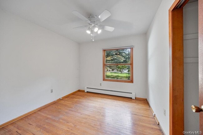 Building Photo - 5 Steinway Ct