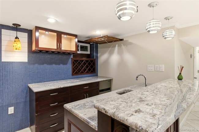 Building Photo - 24 Green Dr