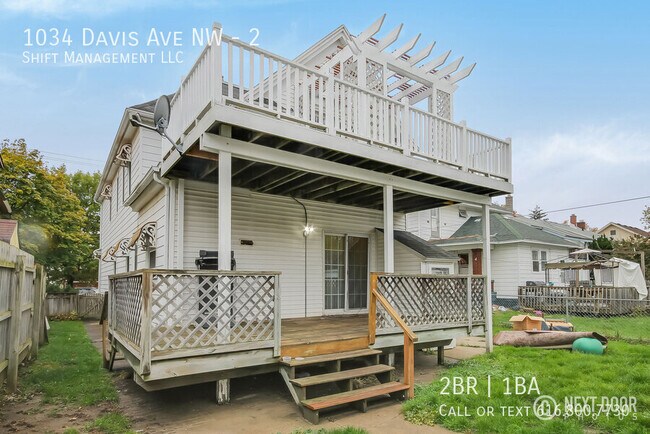 Building Photo - 1034 Davis Ave NW