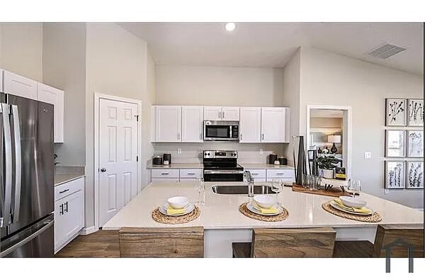 Building Photo - 12980 Wellspring Dr