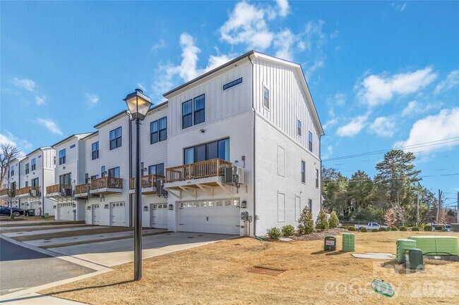 Building Photo - 4202 Alexander Vw Dr