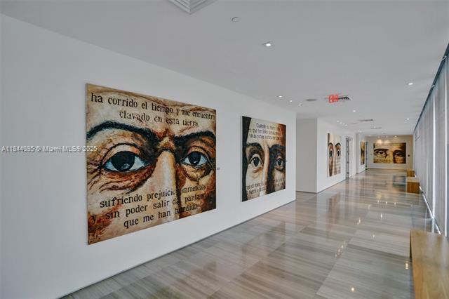 Building Photo - 460 NE 28th St