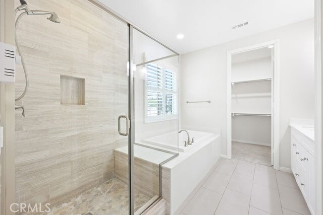 Building Photo - 204 Desert Bloom