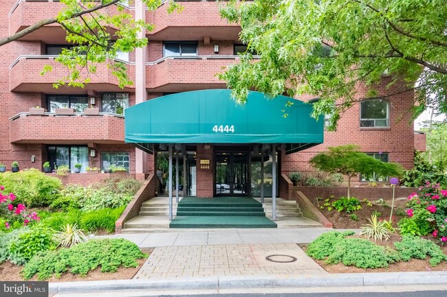 Building Photo - 4444 Connecticut Ave NW