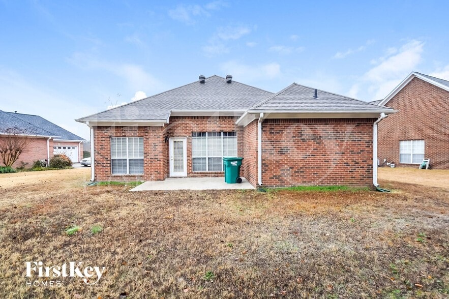 Building Photo - 540 Enclave Cir