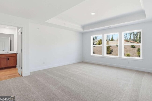 Building Photo - 187 Redbud Rd