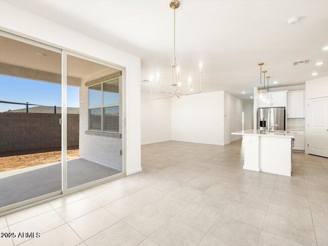 Building Photo - 41740 W Sonoran Trail