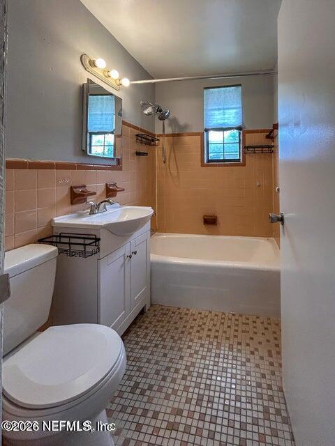 Building Photo - 1134 Woodruff Ave