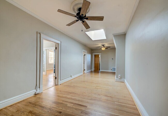 Building Photo - OPPORTUNITY KNOCKS 3 BED 1 BATH 1,400 SF ± Apartment in The Hill — Private Patio, Hardwood Floors...