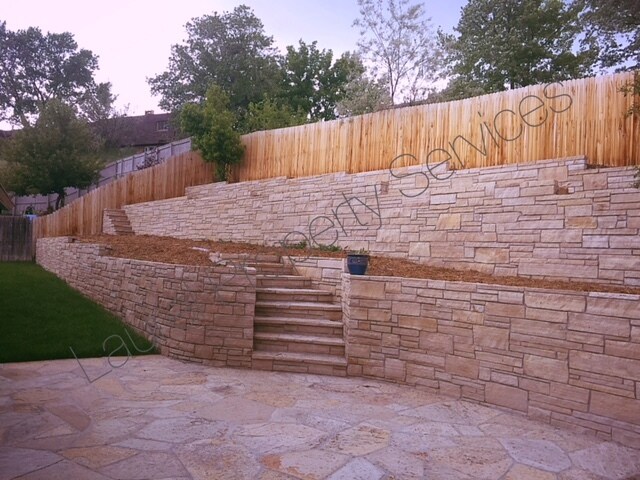 Building Photo - 517 Holman Way