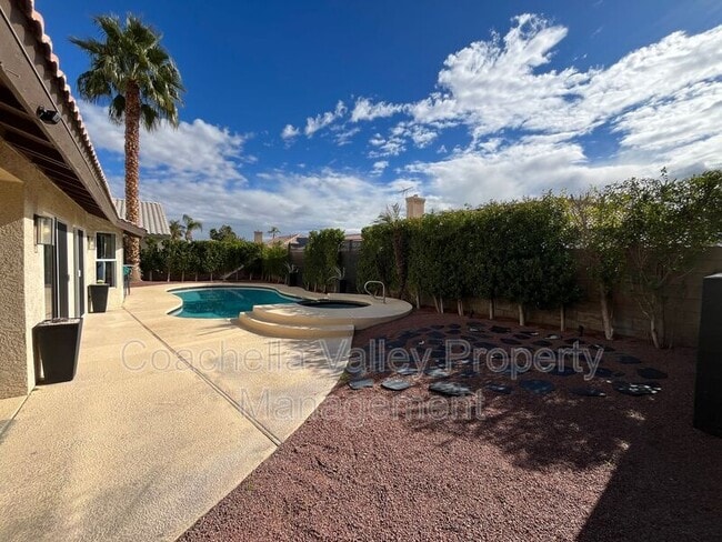 Building Photo - 69731 Willow Ln