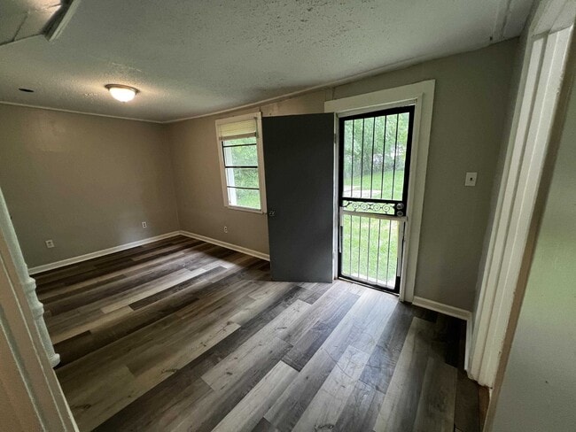 Building Photo - 3311 Guernsey Ave