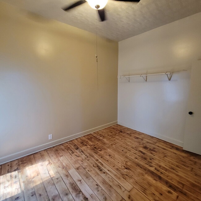 Building Photo - Fountain Square 2BR/2BA House w/Central Air!