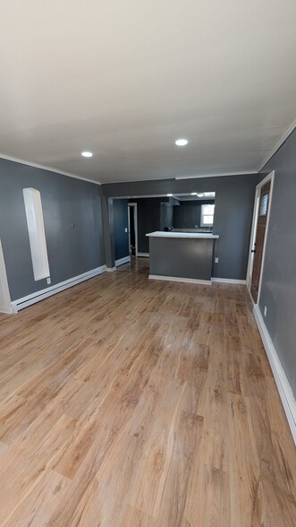 Building Photo - 1515 N 7th St