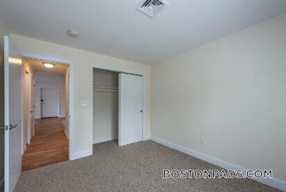 Building Photo - 10 Westgate Dr