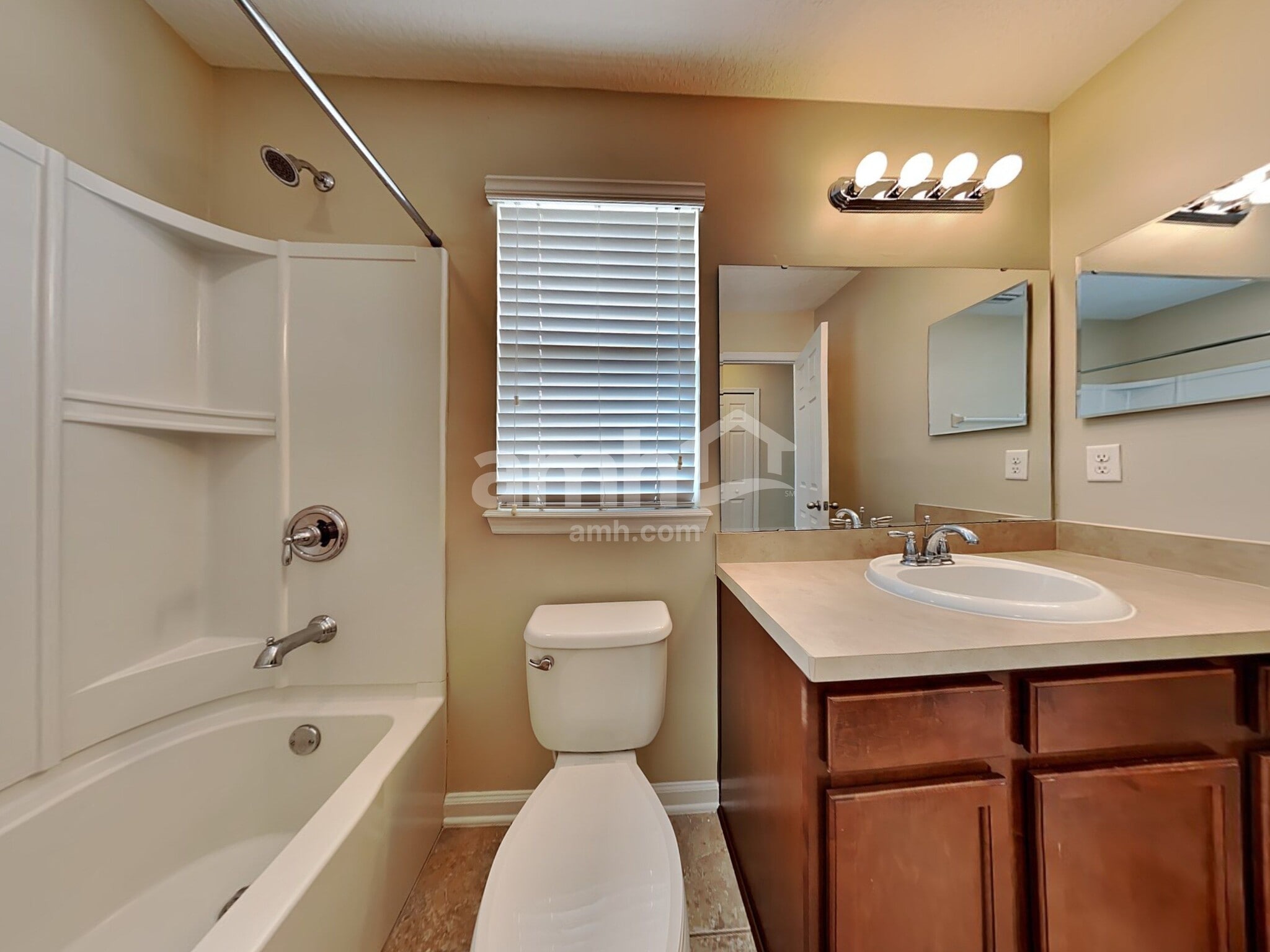 Building Photo - 304 Blossom Way