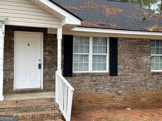 Building Photo - 323 Carriage Ln