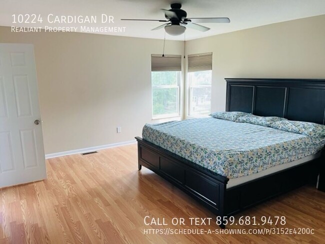 Building Photo - 10224 Cardigan Dr
