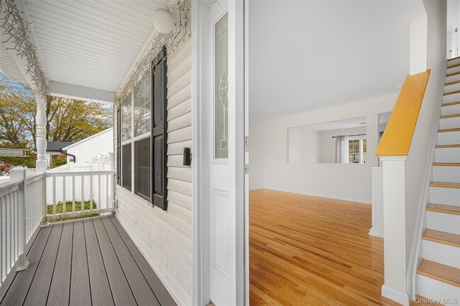 Building Photo - 730 Provost Ave