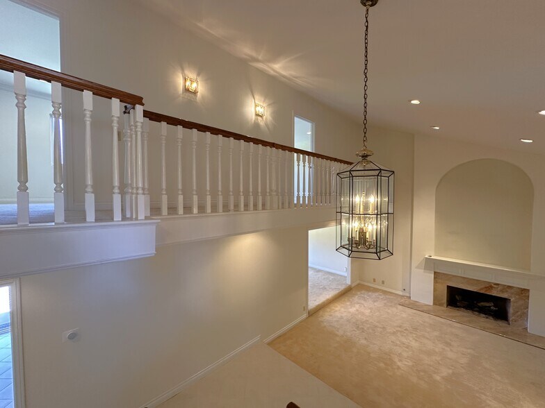 Building Photo - 26543 Academy Dr