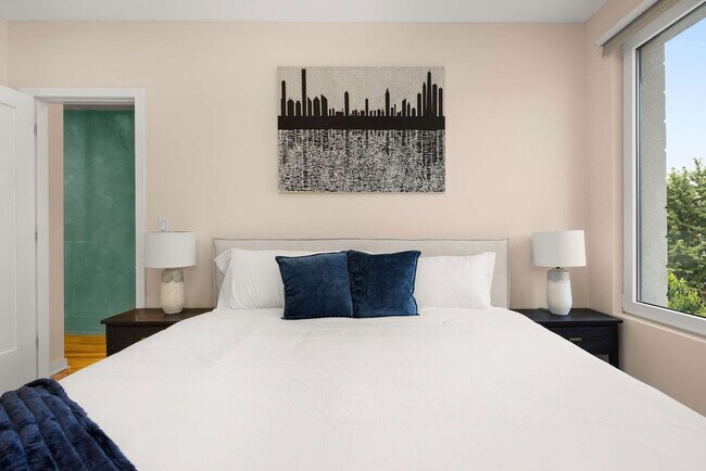 Building Photo - 1150 Lafayette Ave