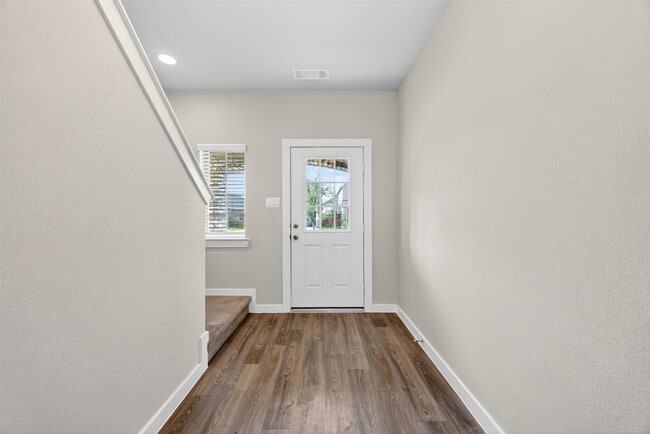 Building Photo - 21619 Coral Mist Dr