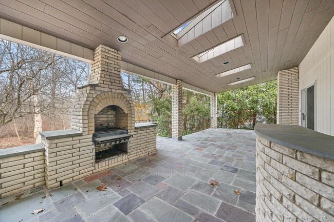 Building Photo - 291 Boulevard