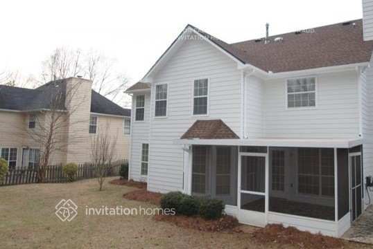 Building Photo - 710 Suwanee Lakes Cir NW