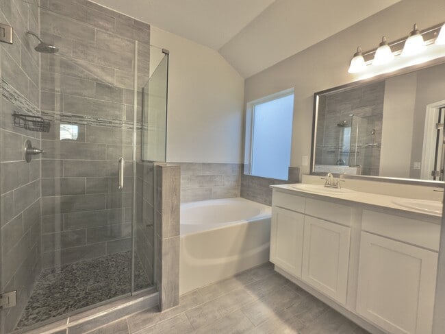 Building Photo - 13877 Paseo Perlas Dr