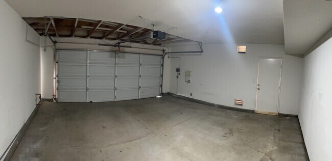 Building Photo - 32785 Paterno St