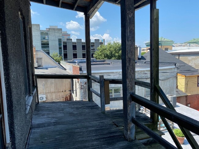 Building Photo - 308 E Seneca St