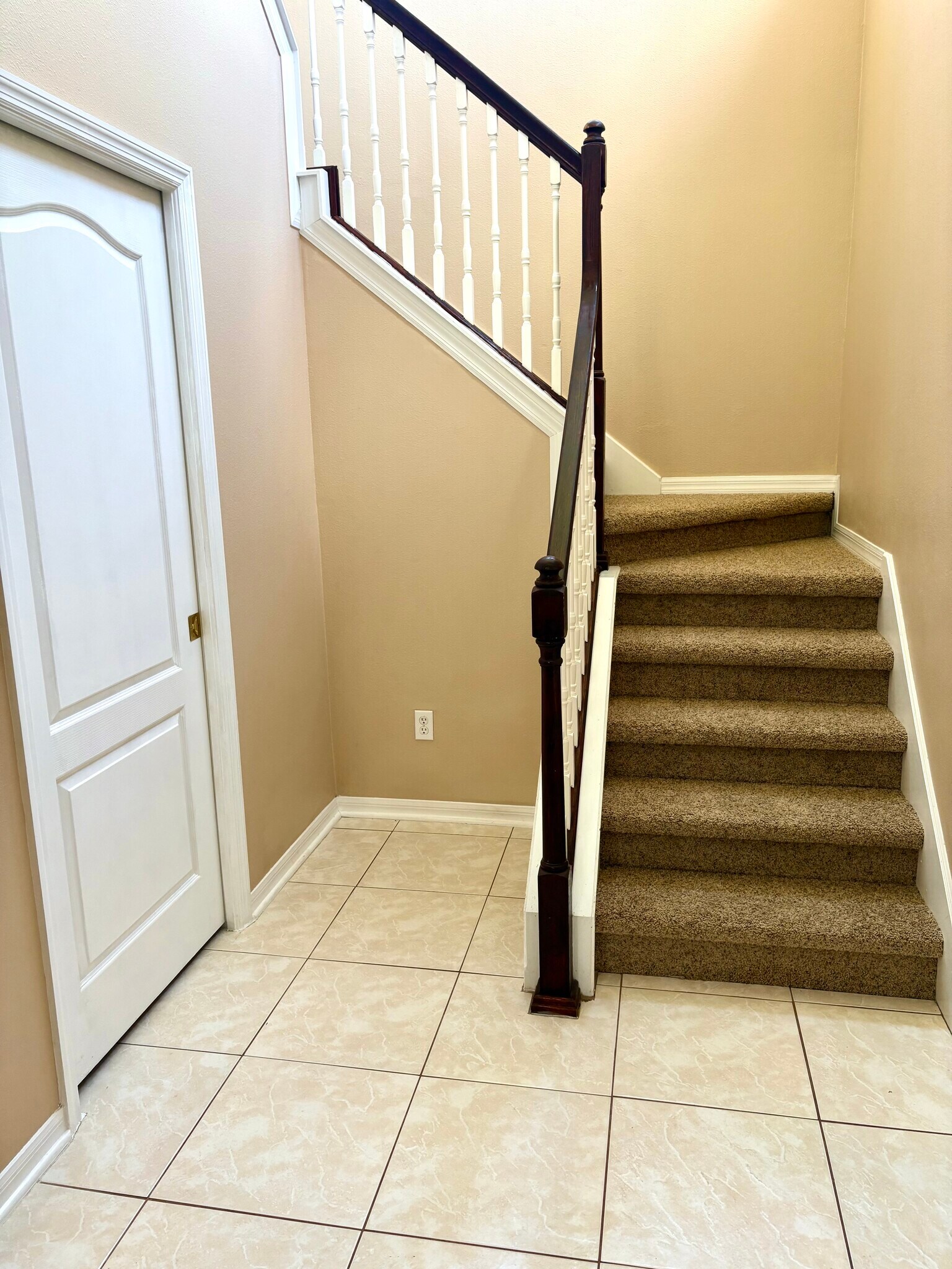 Building Photo - 762 Ginger Mill Dr