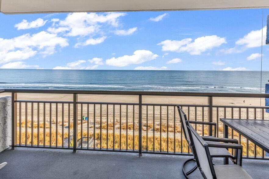 Building Photo - 2001 S Ocean Blvd