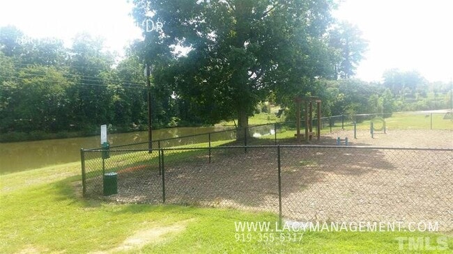 Building Photo - 4024 Kentworth Dr