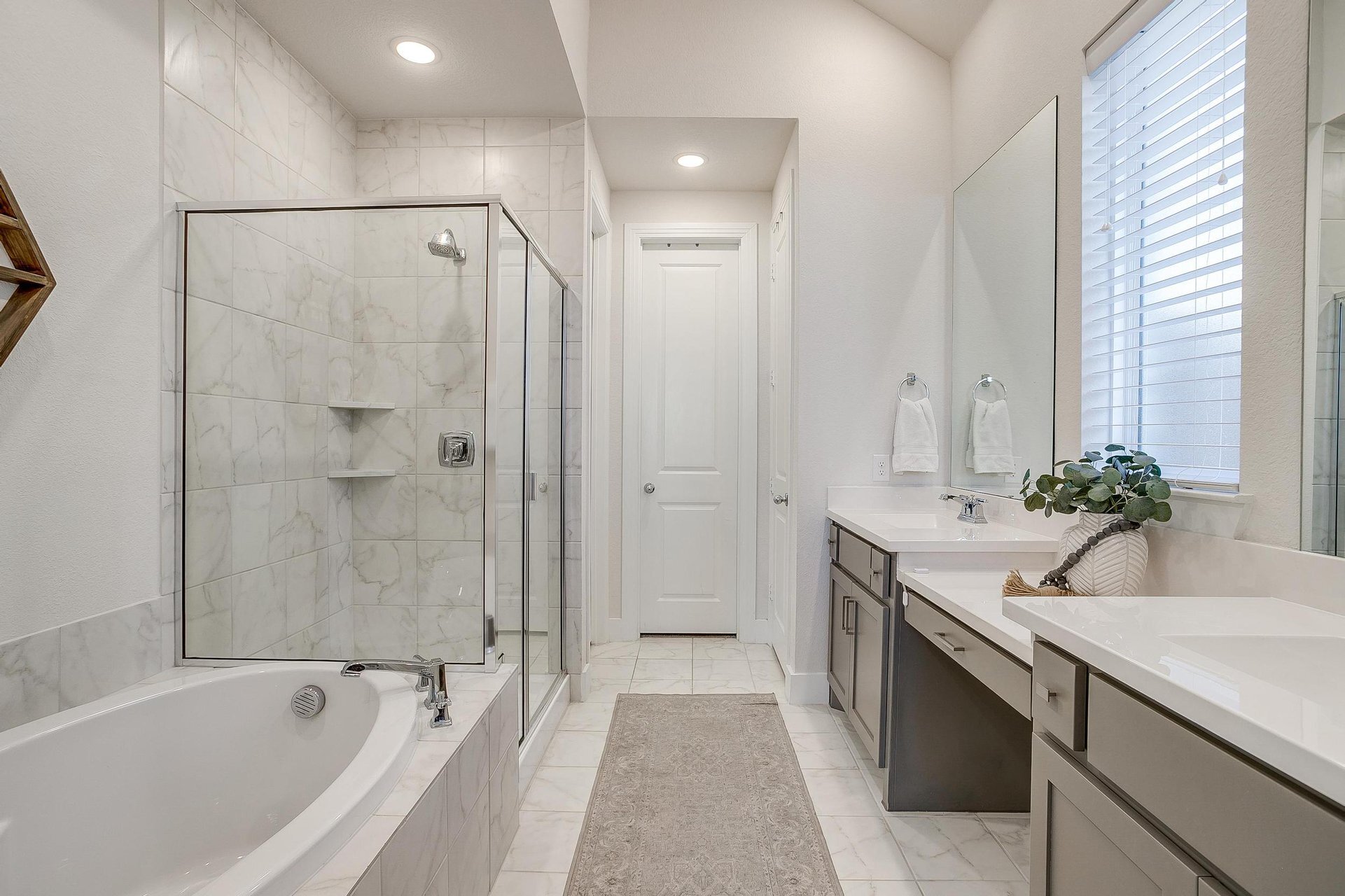 Building Photo - 14904 Chipwood Dr