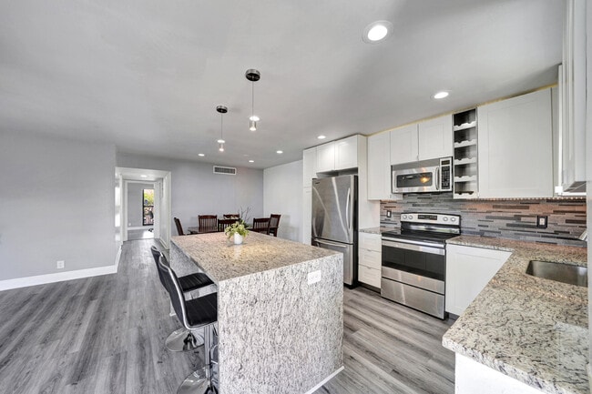 Building Photo - 516 Osprey Dr