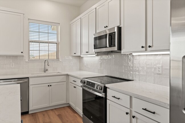 Building Photo - 6718 Abode Ave