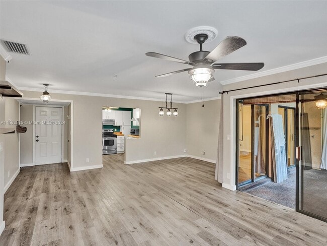 Building Photo - 3689 Cocoplum Cir