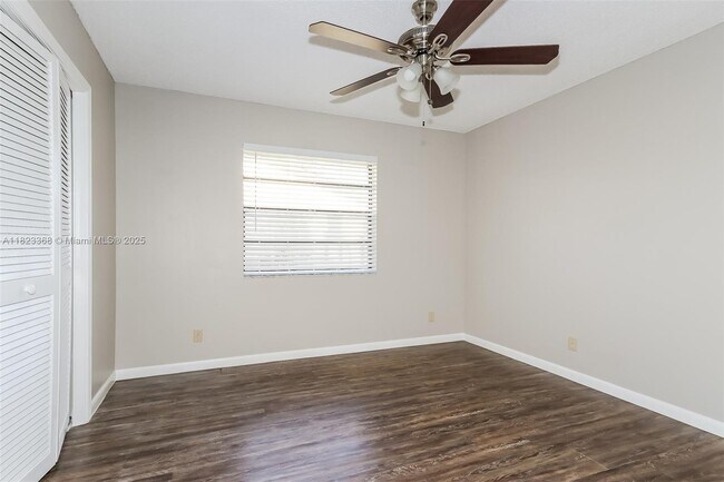 Building Photo - 11646 Anhinga Dr