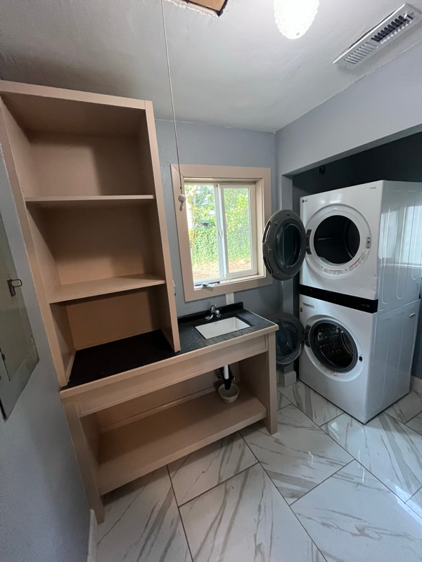 Building Photo - 18320 Dickerson Ln