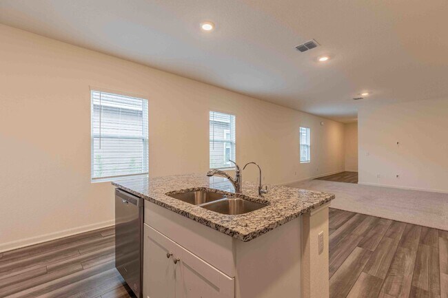 Building Photo - 12843 Cygnus