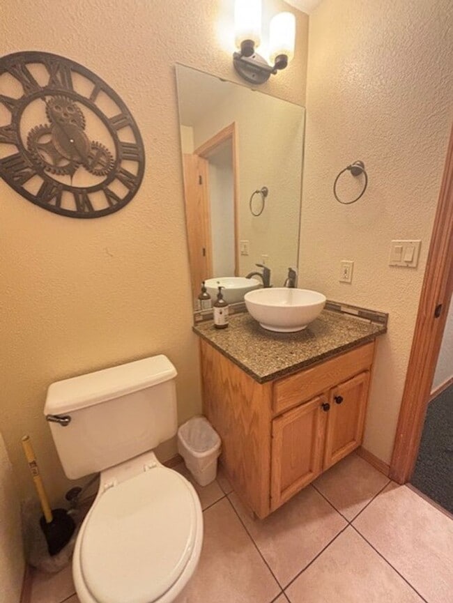 Building Photo - 58120 Gannet Lane, Fall Special $250.00 of...