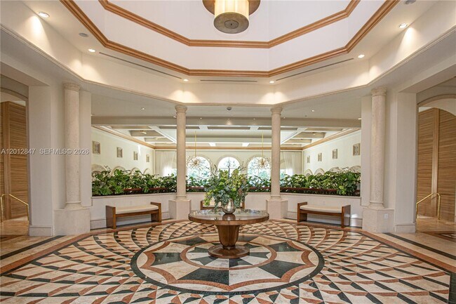 Building Photo - 731 Crandon Blvd