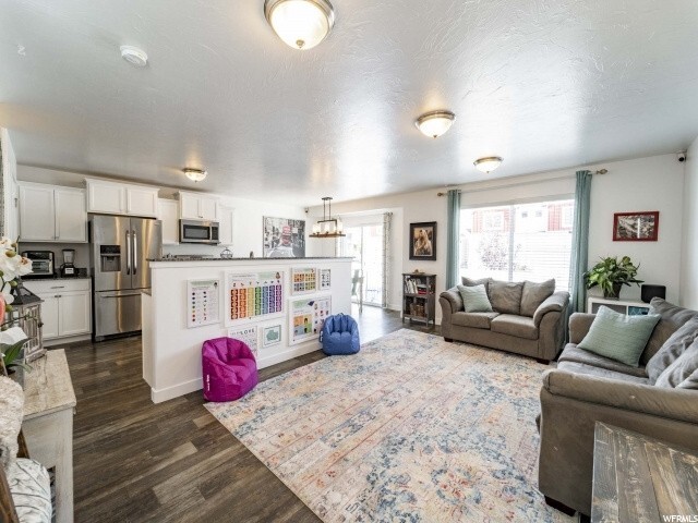 Building Photo - 48 E Harmony Ct