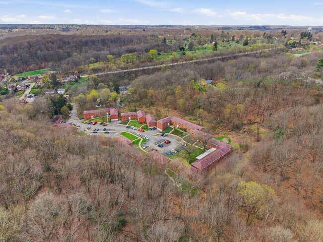 Building Photo - 298 Lumar Dr