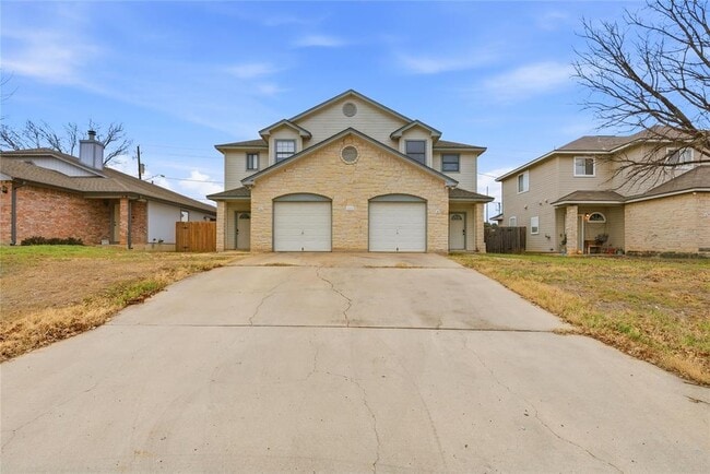 Building Photo - 2622 Gwendolyn Ln