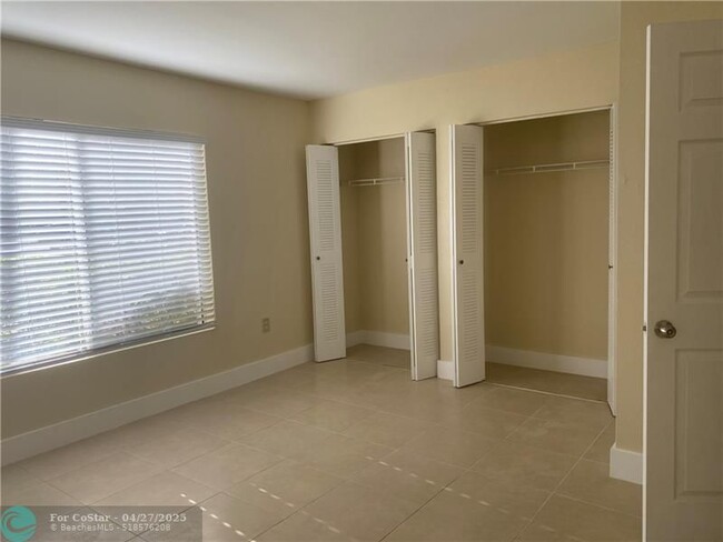 Building Photo - 2485 NW 33rd St
